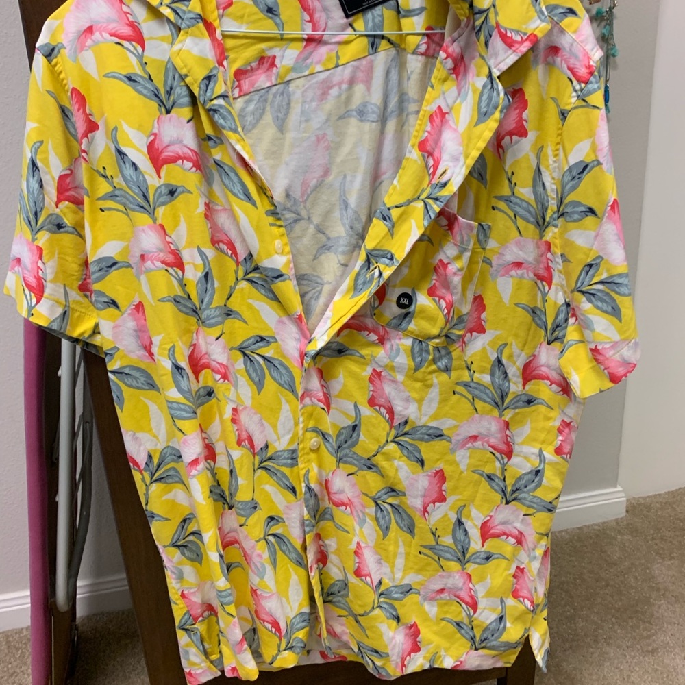 Brand new men’s Abercrombie and Fitch button up